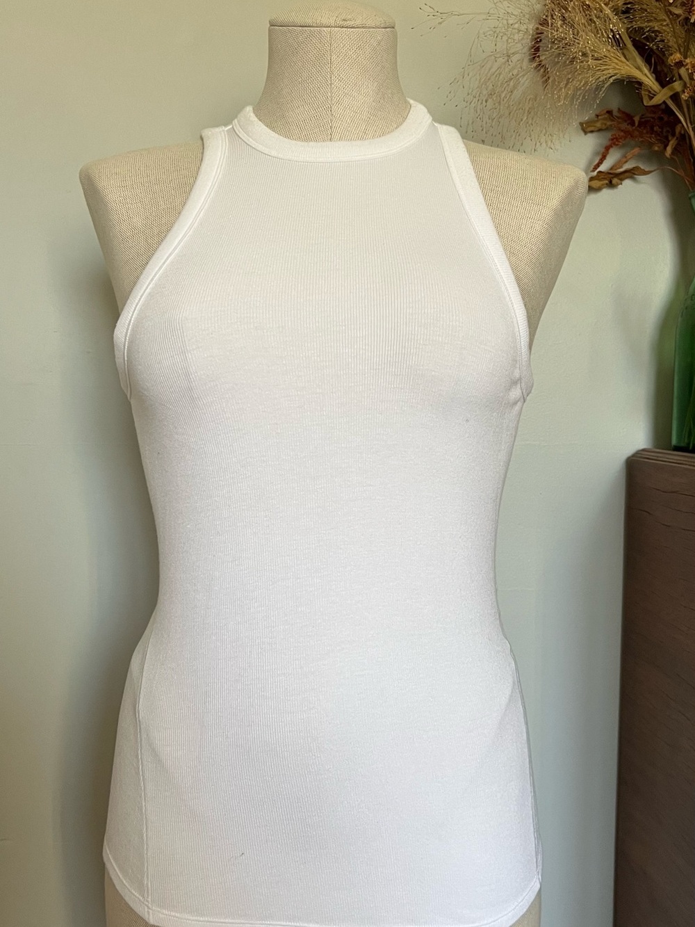Lululemon White Ribbed Tank Top - Picture 5 of 8